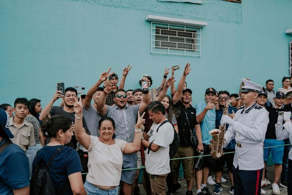 Comment organiser un concours de storytelling où chaque participant raconte une aventure personnelle ?